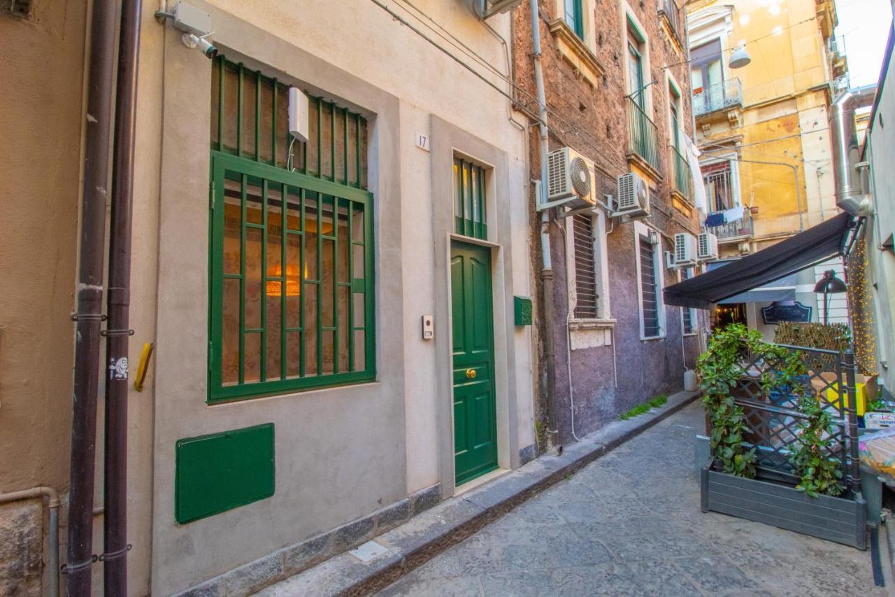L'Angoletto Del Viaggiatore Catania Exteriör bild